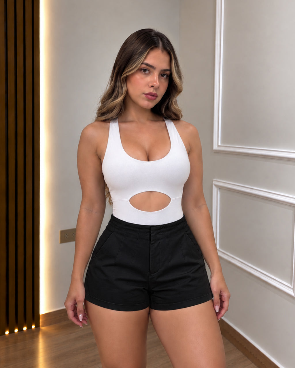 SHORT PINZA AURA